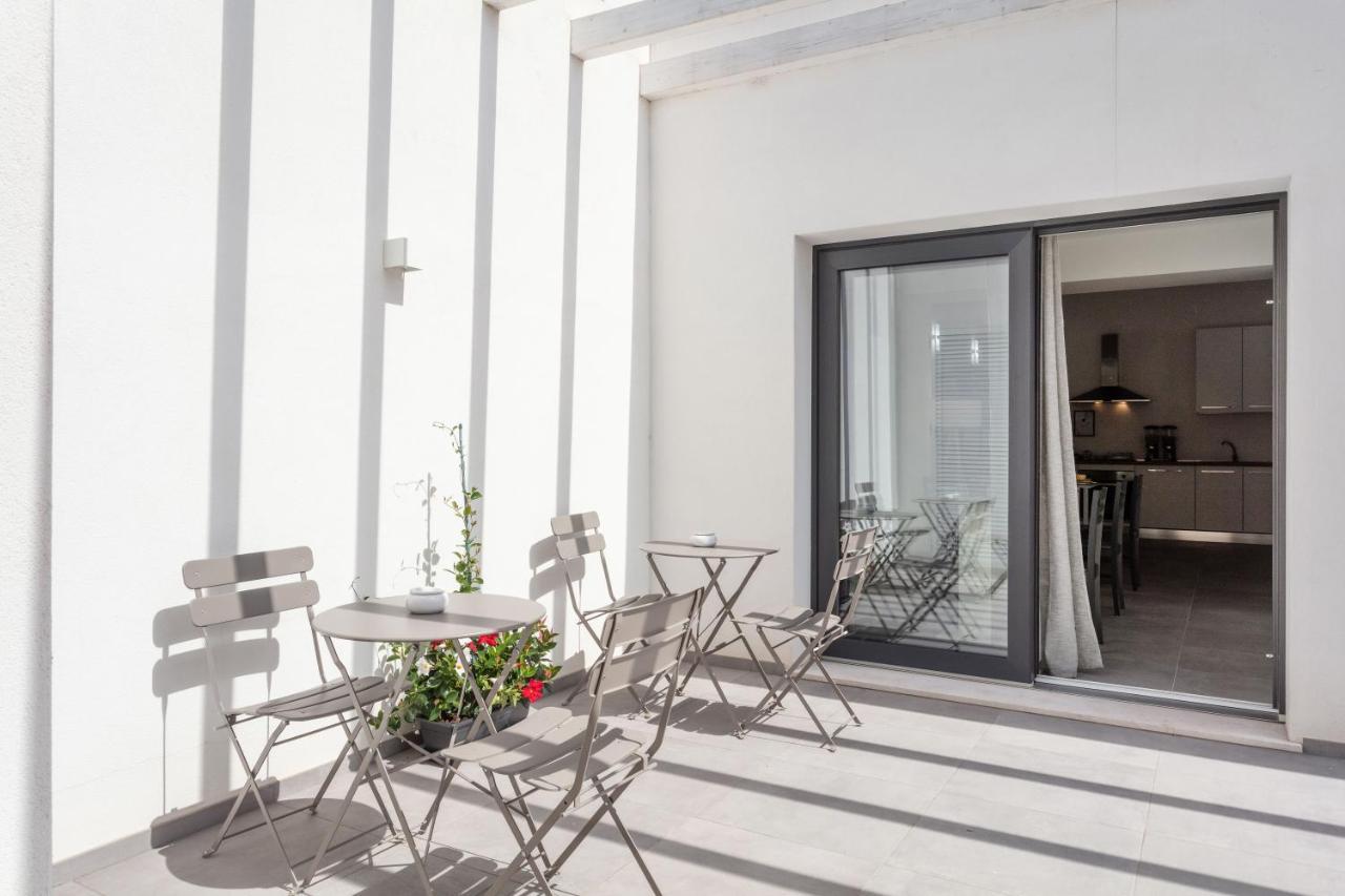 Double D House Panzió Olbia Kültér fotó