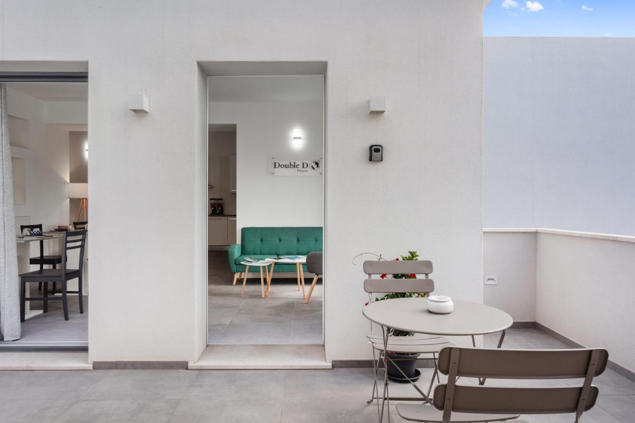 Double D House Panzió Olbia Kültér fotó