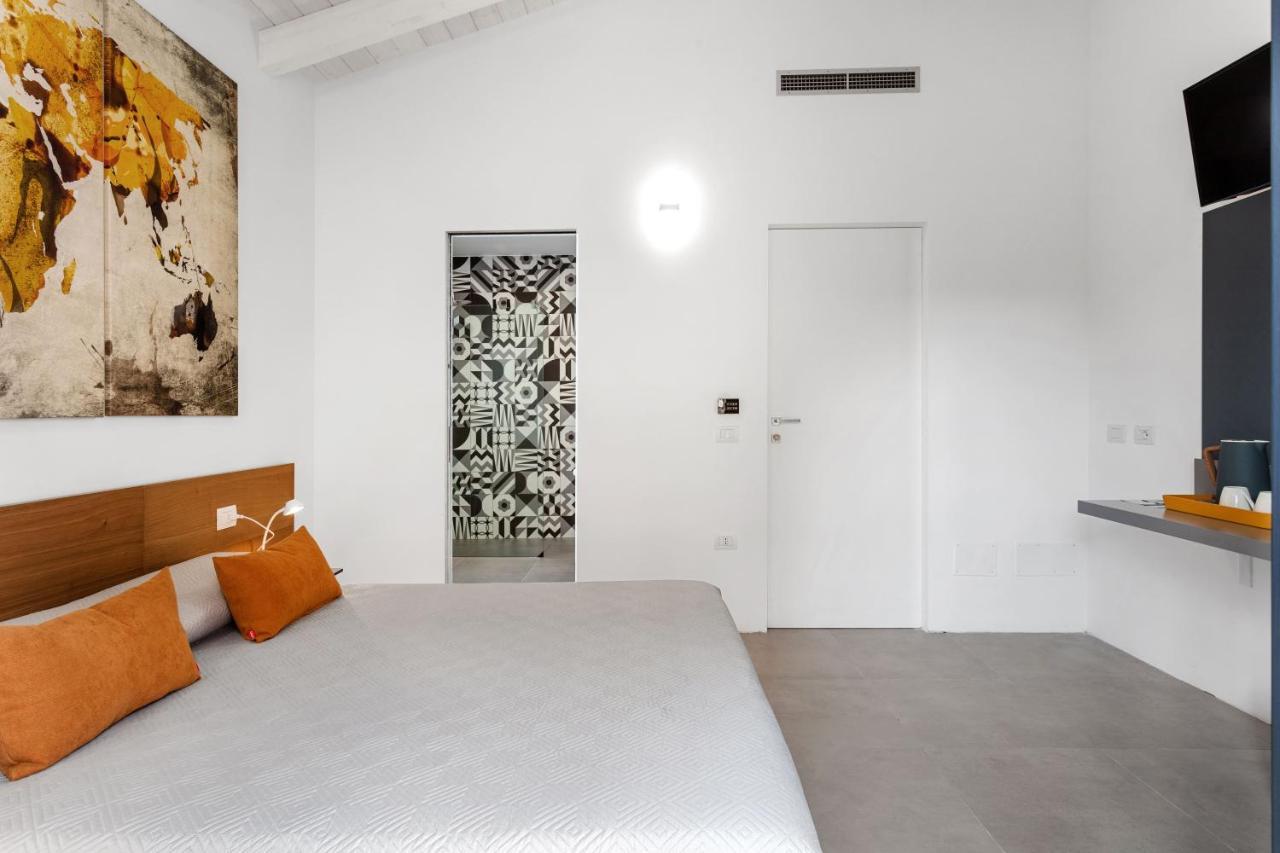 Double D House Panzió Olbia Kültér fotó
