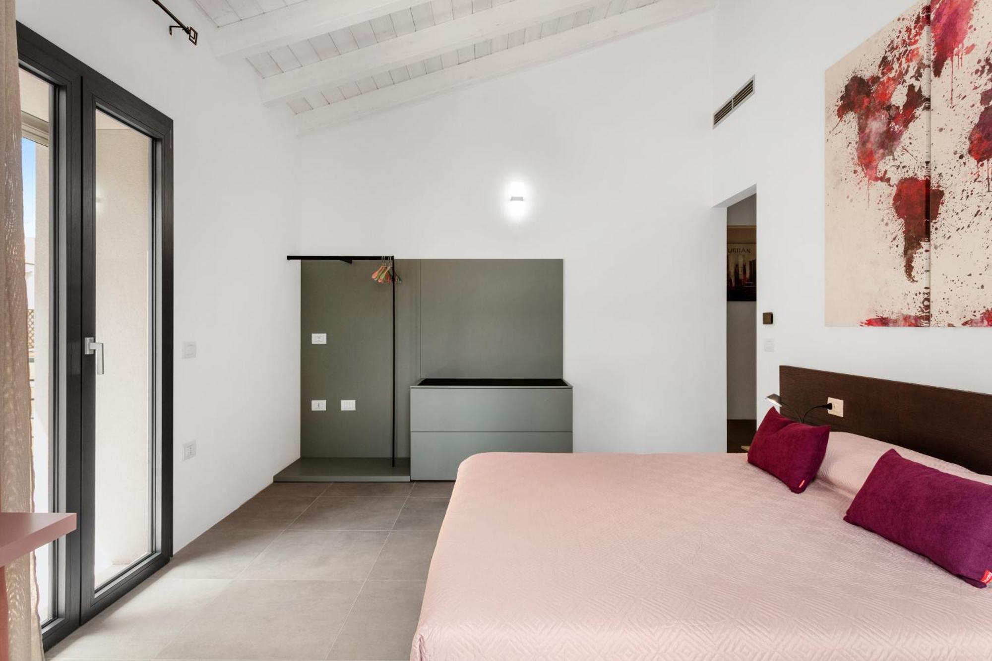 Double D House Panzió Olbia Kültér fotó
